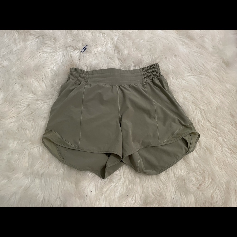 Lululemon Hotty Hot Shorts Rosemary Green HR 4’